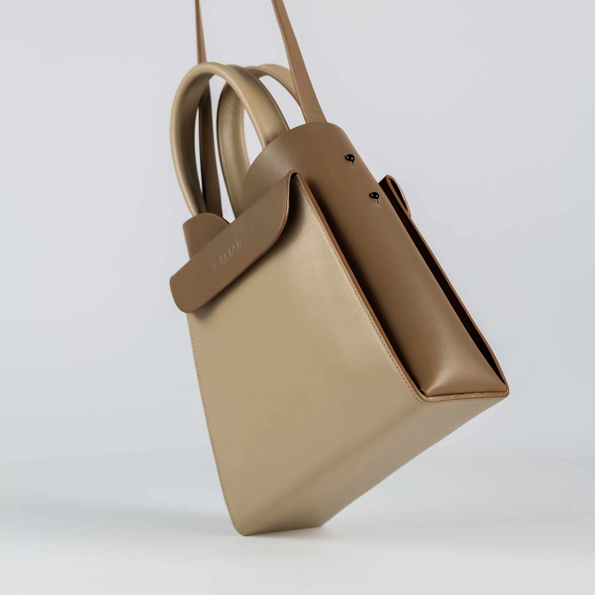 Reverie square tote in Cappuccino