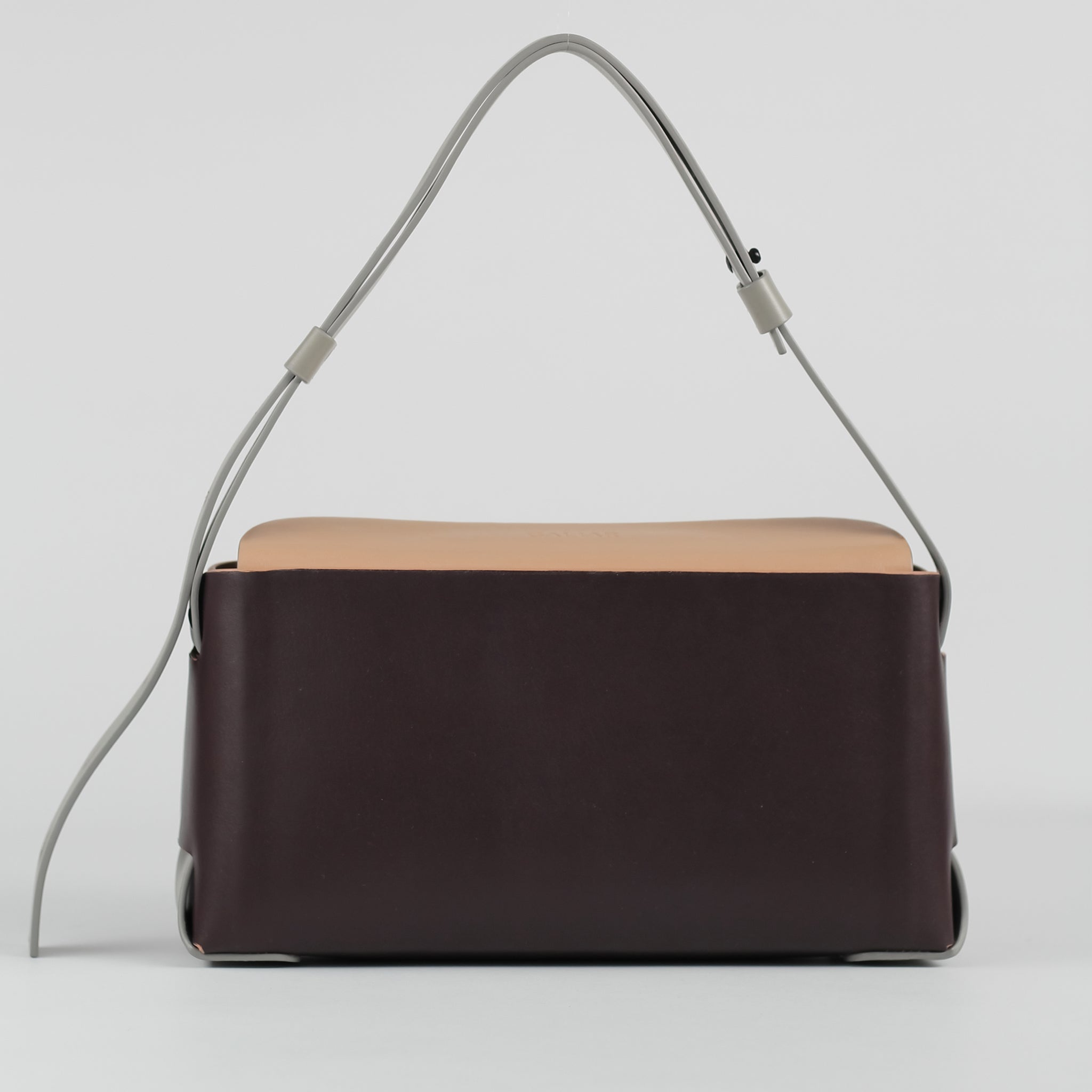 PRE ORDER - Élan shoulder bag in Metro Rose