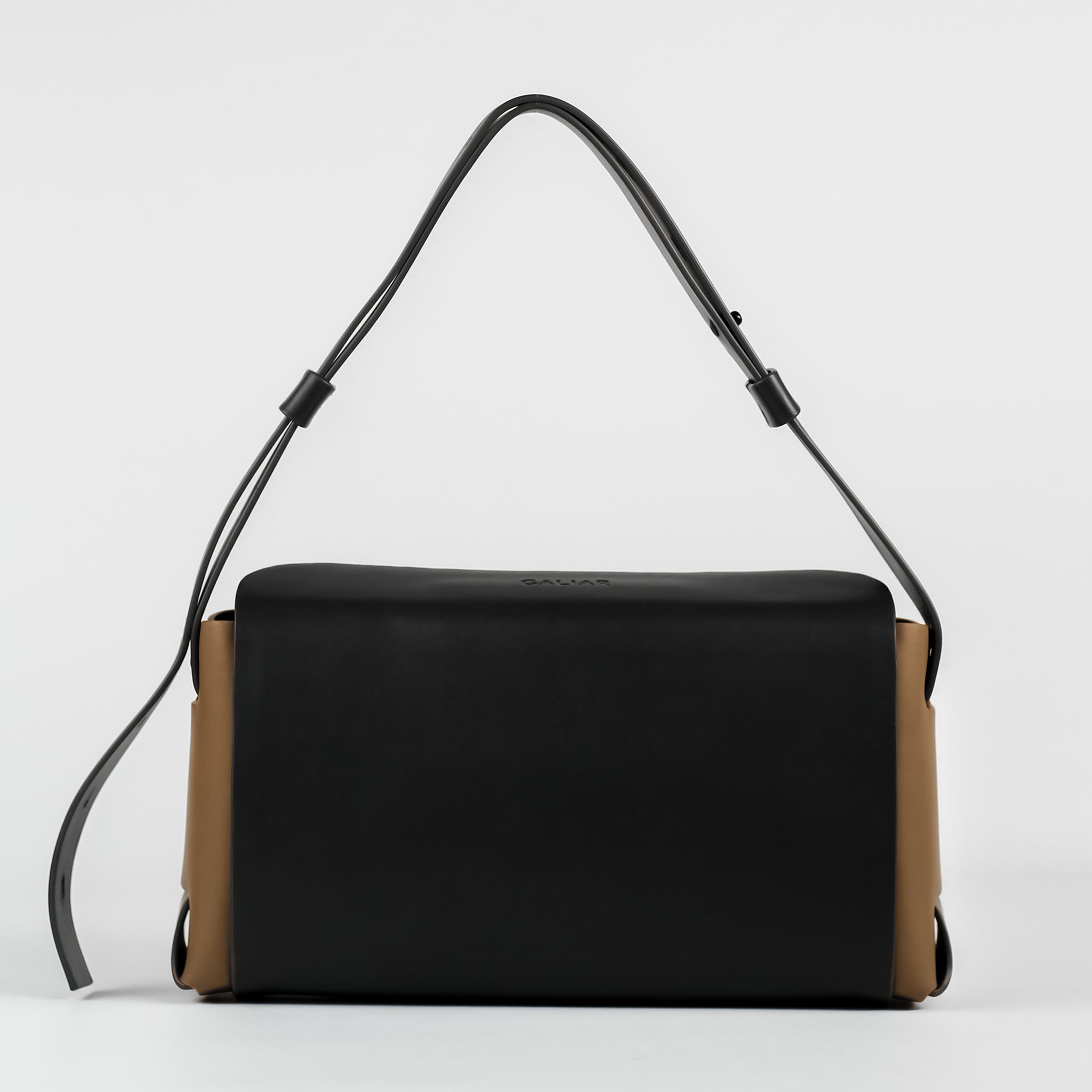 PRE ORDER - Éclat shoulder bag in Asphalt Espresso