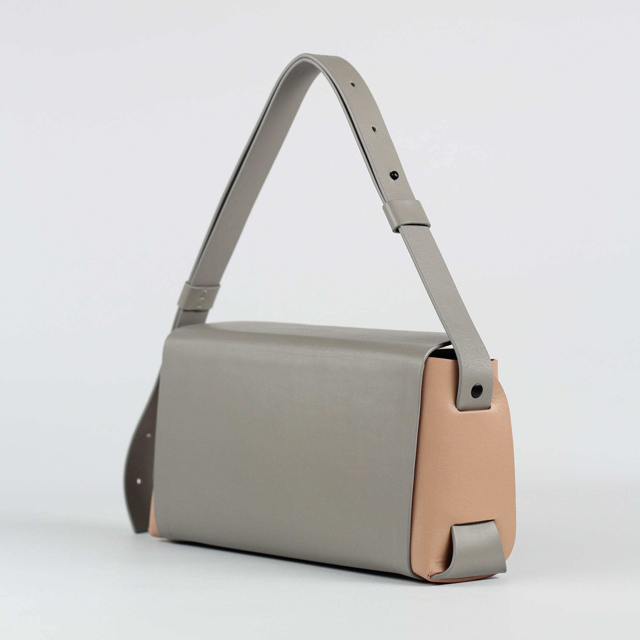PRE ORDER - Éclat shoulder bag in Metro Rosé
