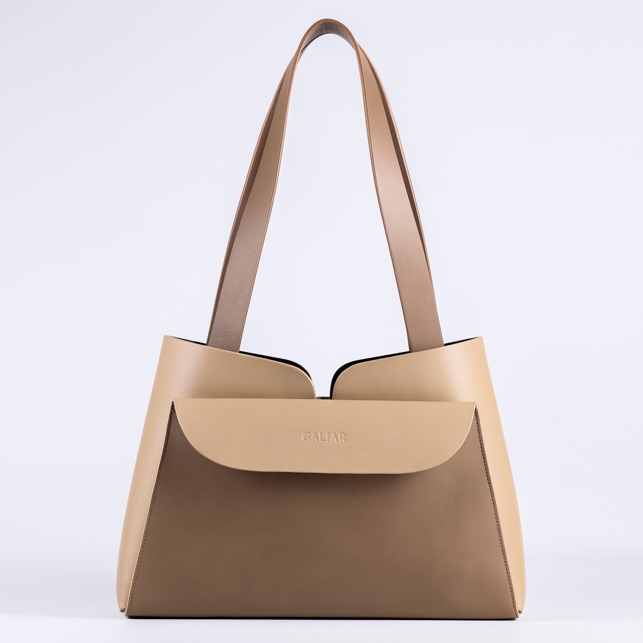 PRE ORDER - Reverie horizontal tote in Cappuccino