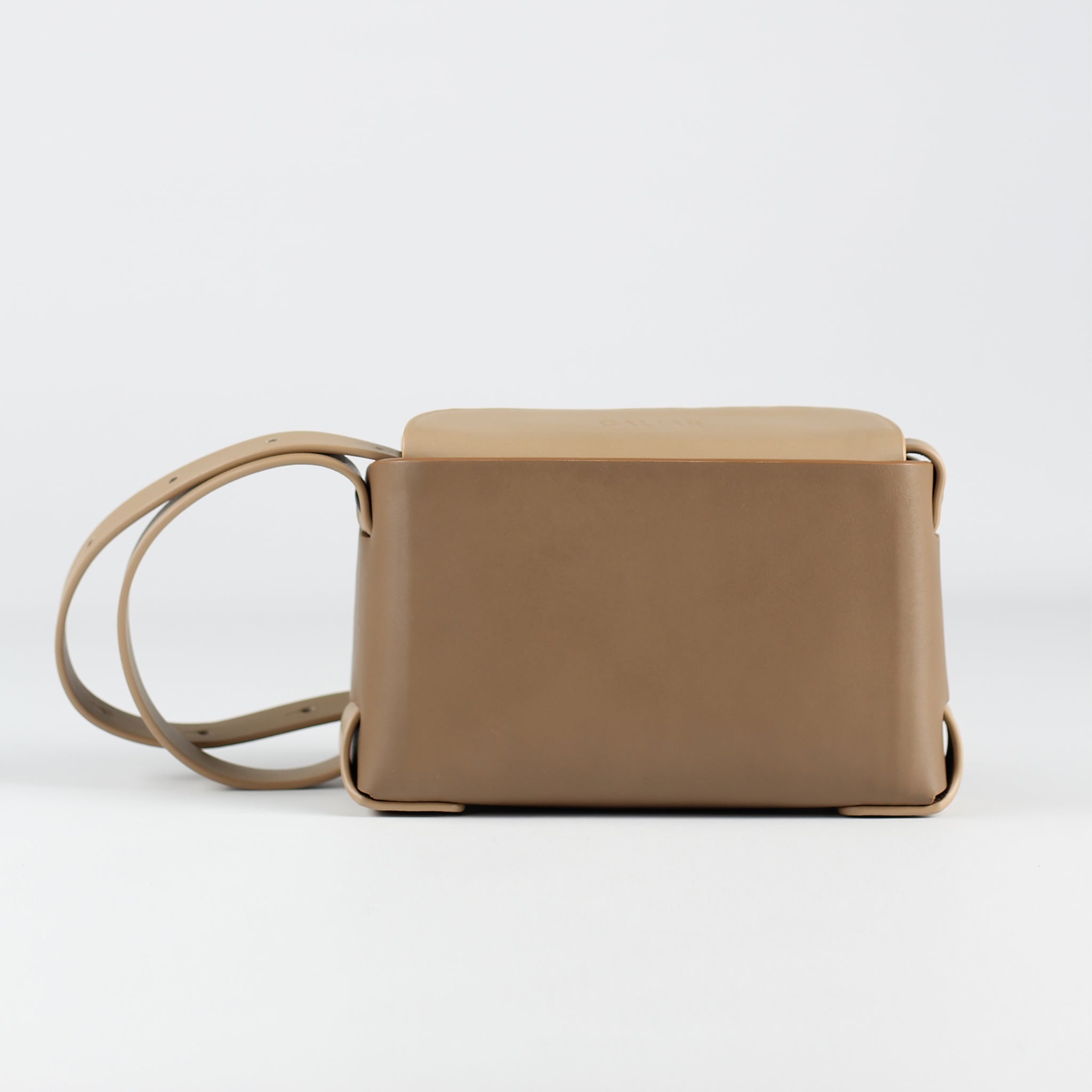 PRE ORDER - Élan small crossbody bag in Cappuccino